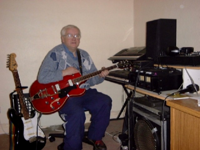 Me2.jpg (140030 bytes)